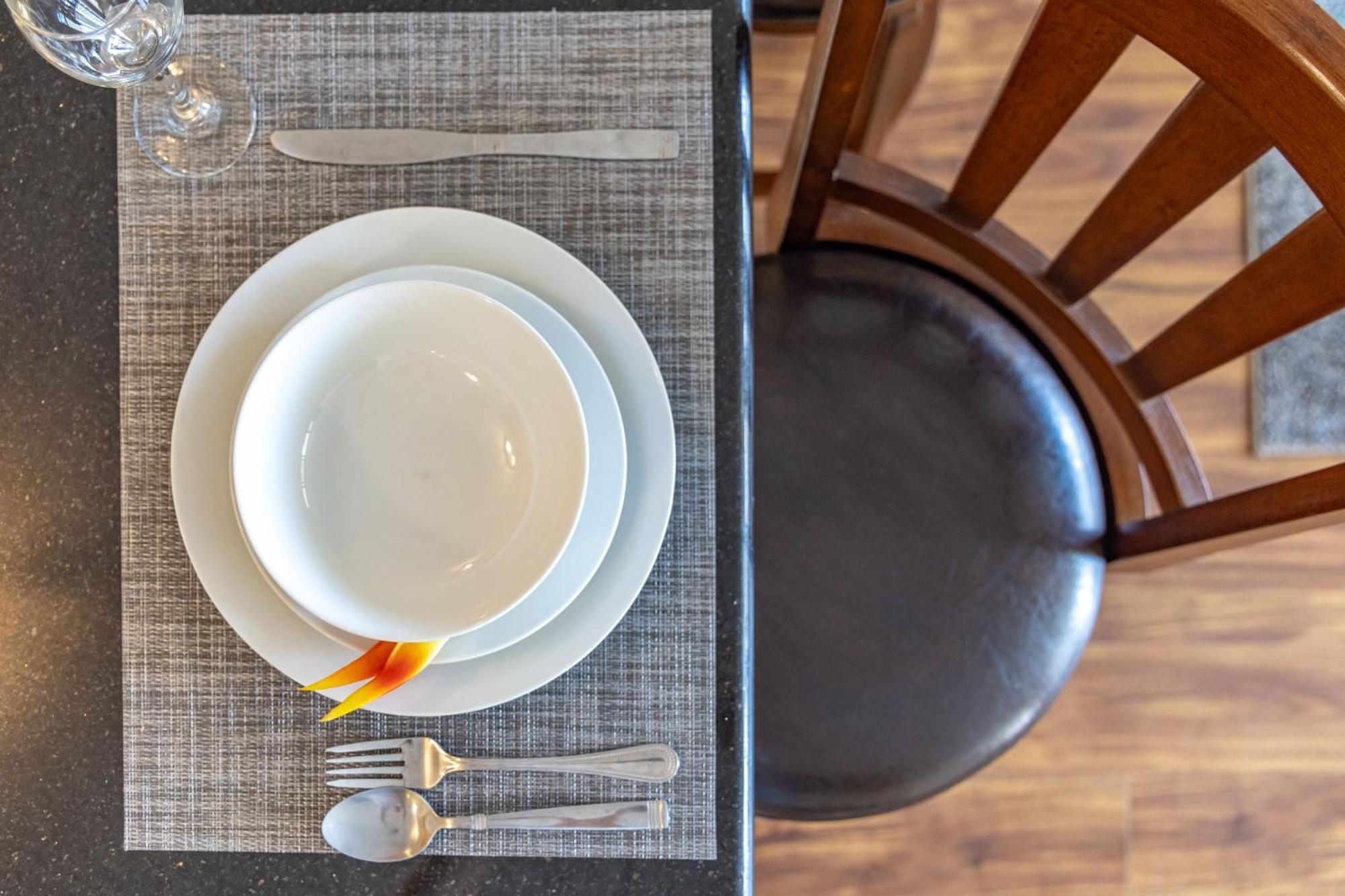 הונולולו Beautiful 1Br, Steps To Waikiki Beach And Parking מראה חיצוני תמונה
