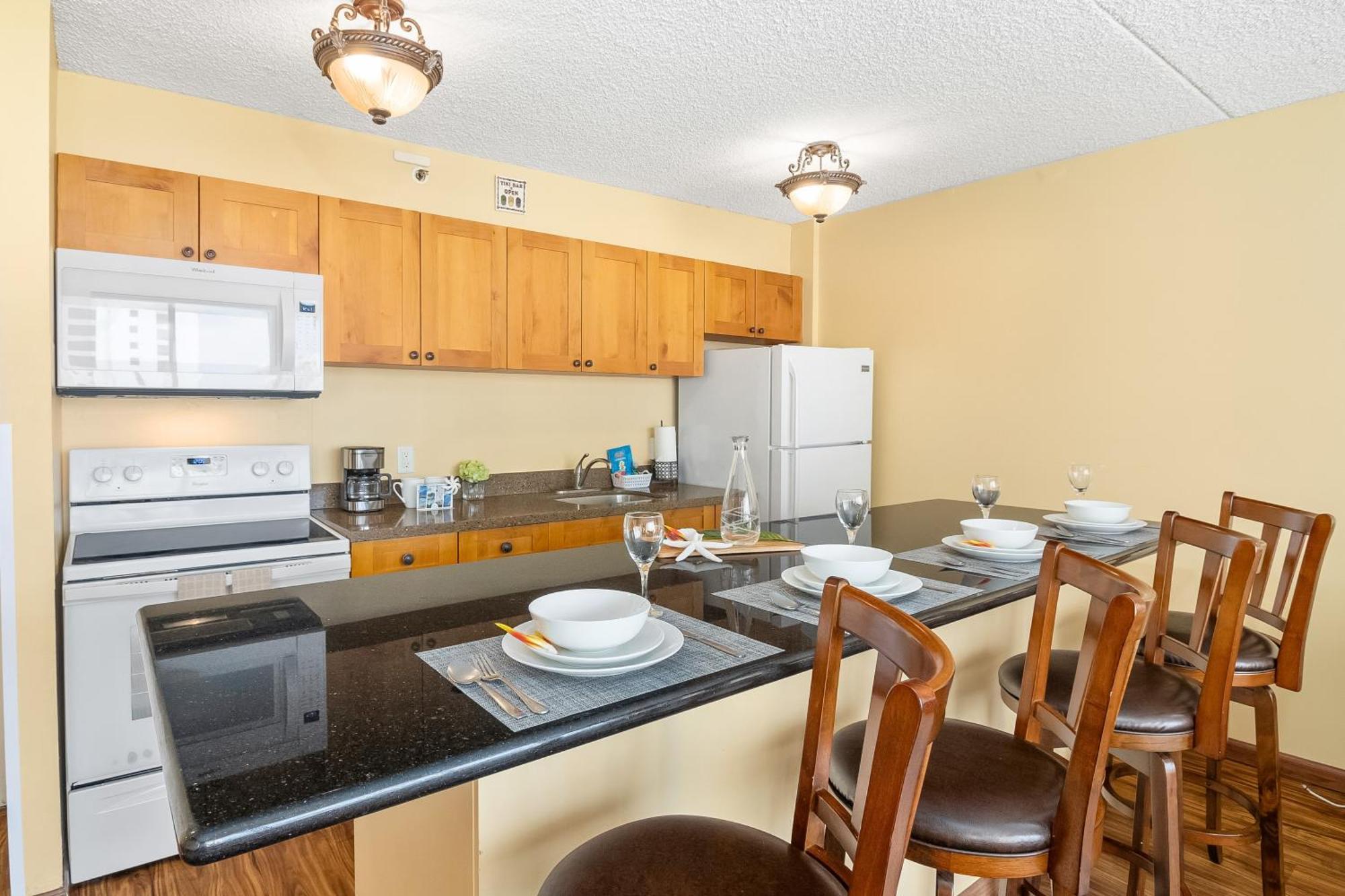 הונולולו Beautiful 1Br, Steps To Waikiki Beach And Parking מראה חיצוני תמונה